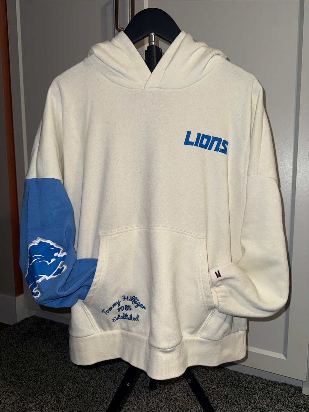 Tommy Hilfiger Detroit Lions NFL Hoodie Cream Blue Adult Large